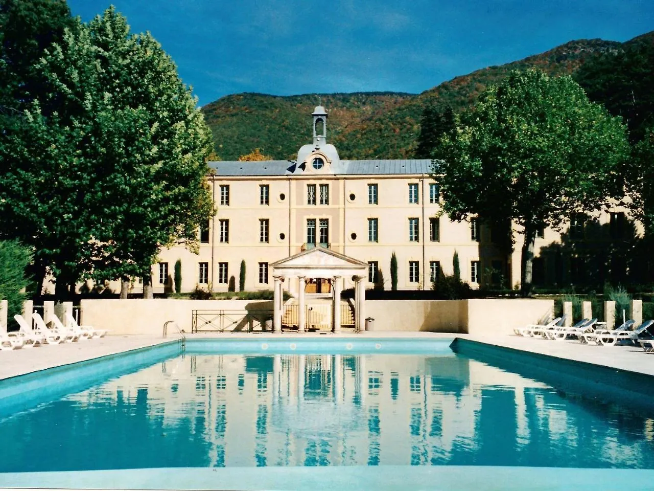 Apartamento Cosy Studio In Drome With Shared Pool Montbrun-les-Bains